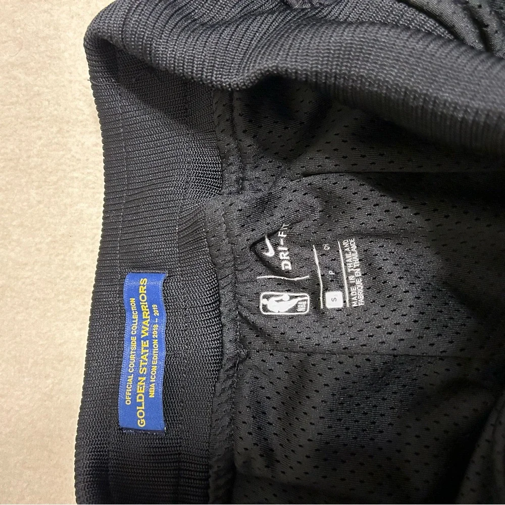 NIKE Golden State Warriors Courtside Icon‎ Basketball Shorts Size S